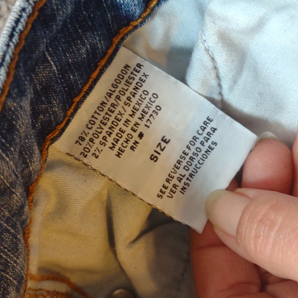 Mossimo Capris - Picture 6 of 6